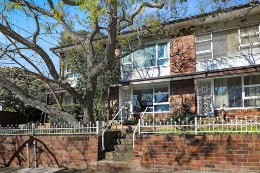 2/121 Foster Street, Leichhardt Sold by Hudson McHugh