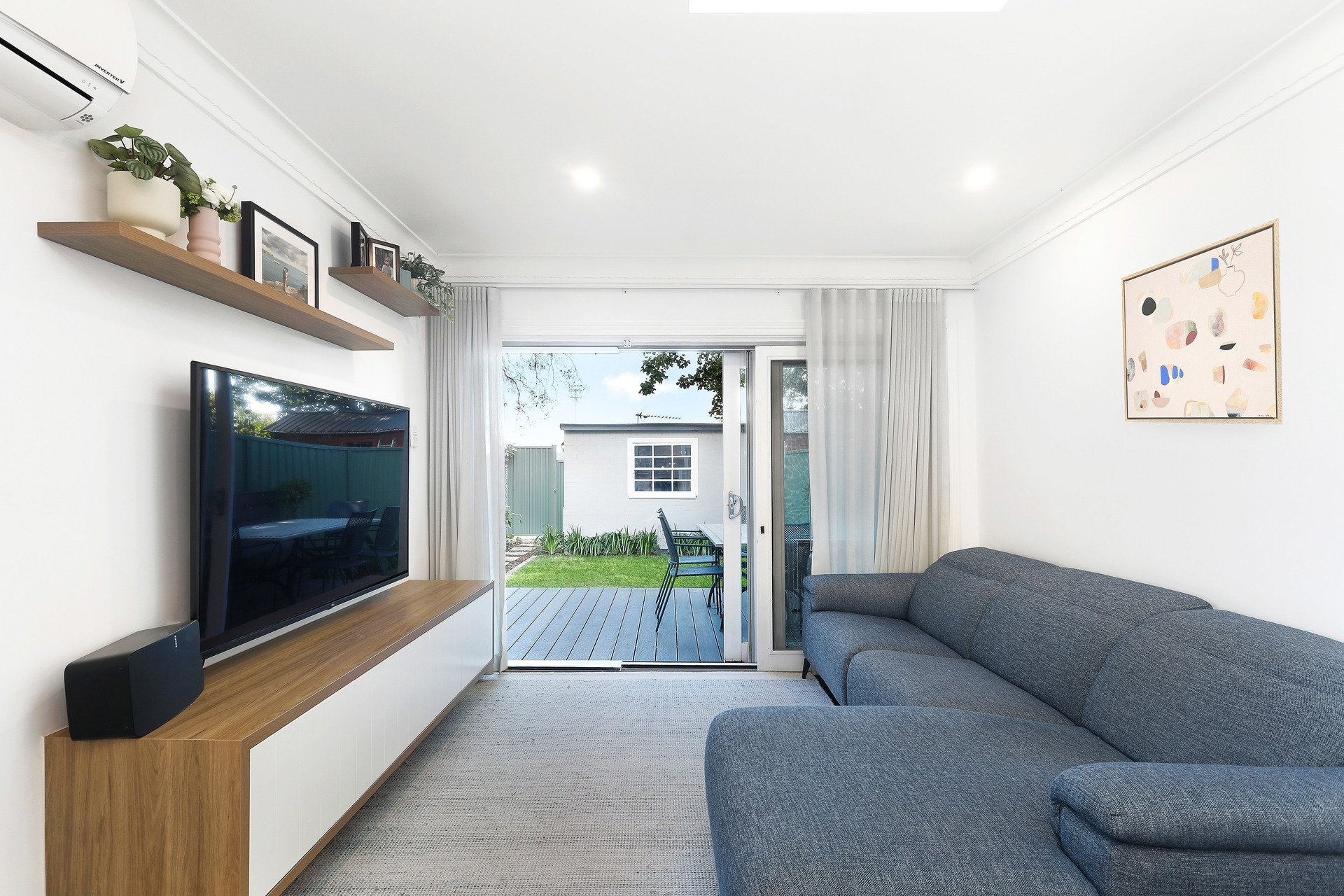 11 Holmesdale Street, Marrickville Sold by Hudson McHugh - image 1