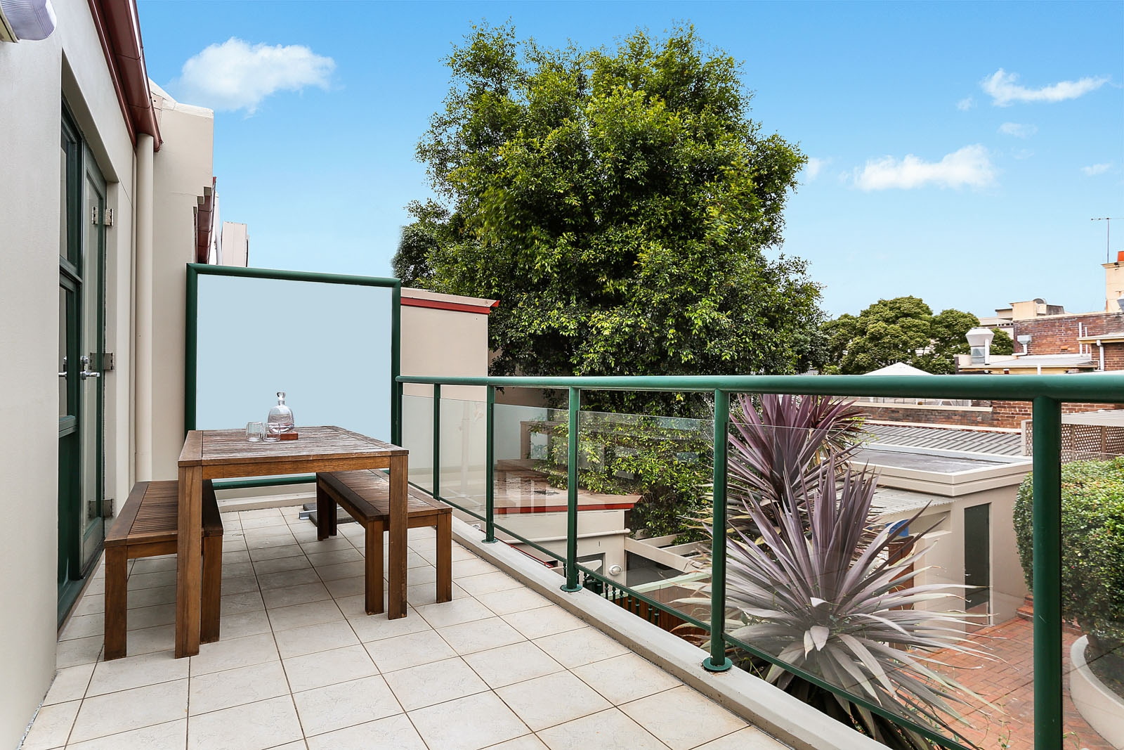 10a Jarrett Street, Leichhardt Sold by Hudson McHugh - image 1