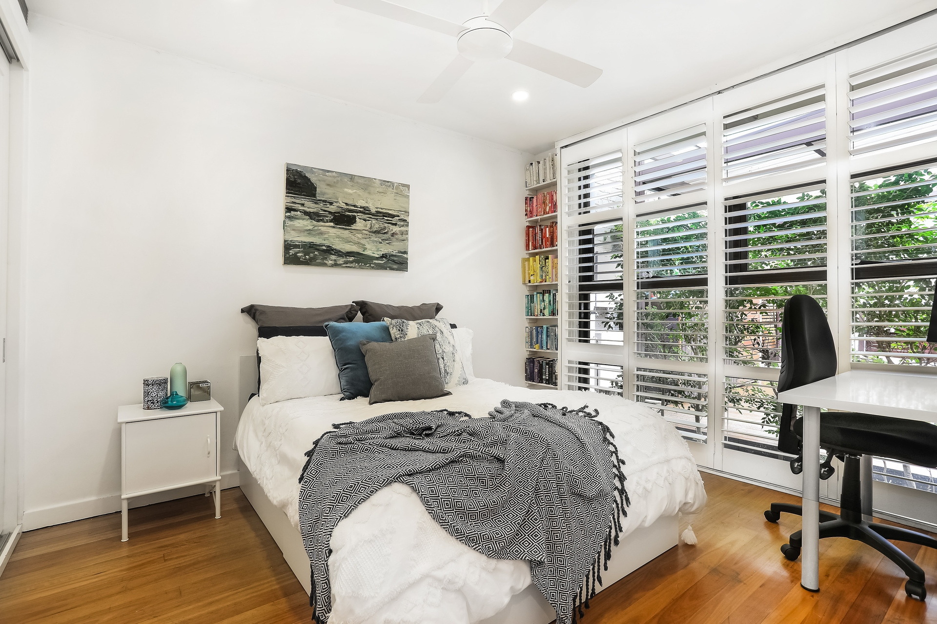 37 Marlborough Street, Leichhardt Sold by Hudson McHugh - image 1