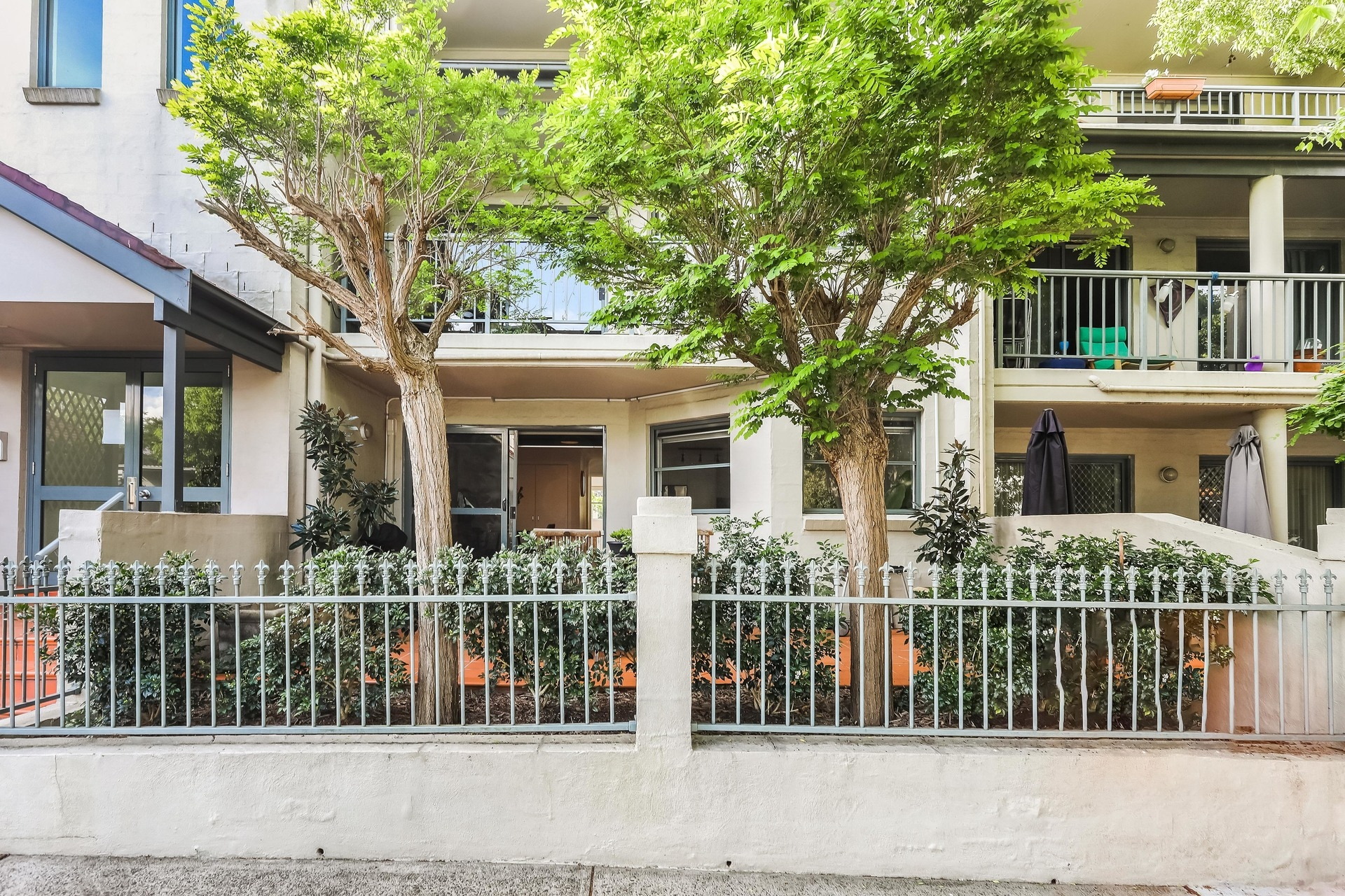 8/69 Allen Street, Leichhardt Sold by Hudson McHugh - image 1