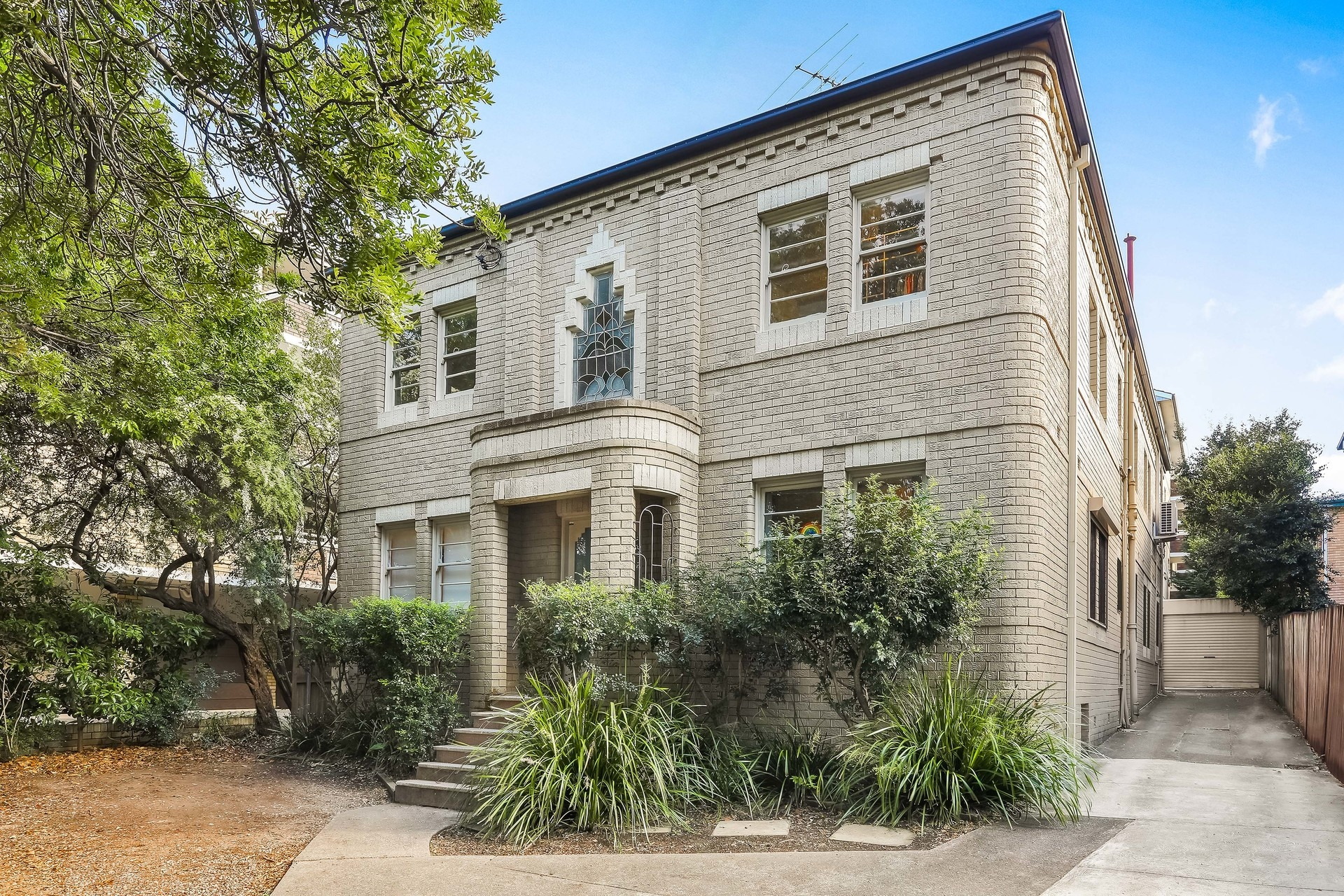 3/48 Grosvenor Crescent, Summer Hill Sold by Hudson McHugh - image 1