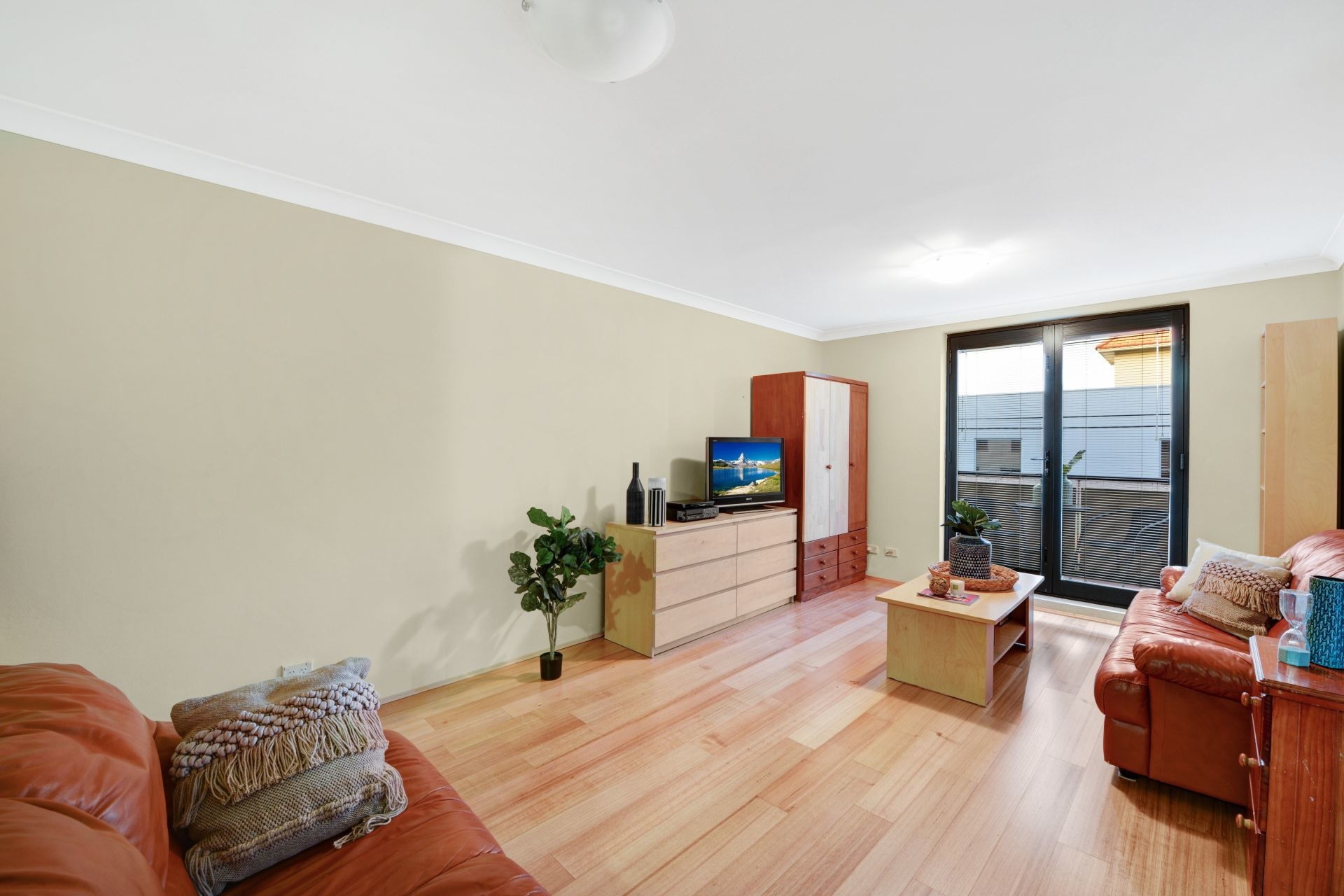 68/21-23 Norton Street, Leichhardt Leased by Hudson McHugh - image 1