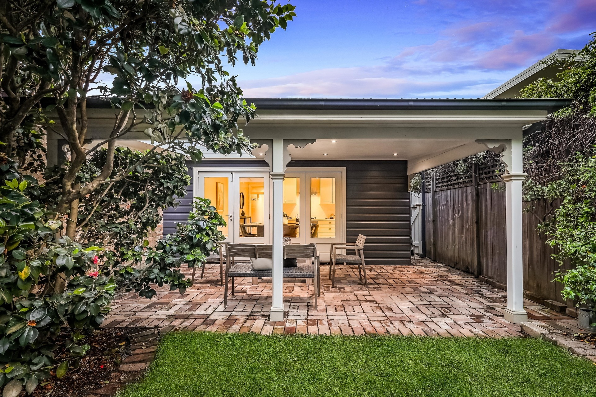 6 Kroombit Street, Dulwich Hill Sold by Hudson McHugh - image 1