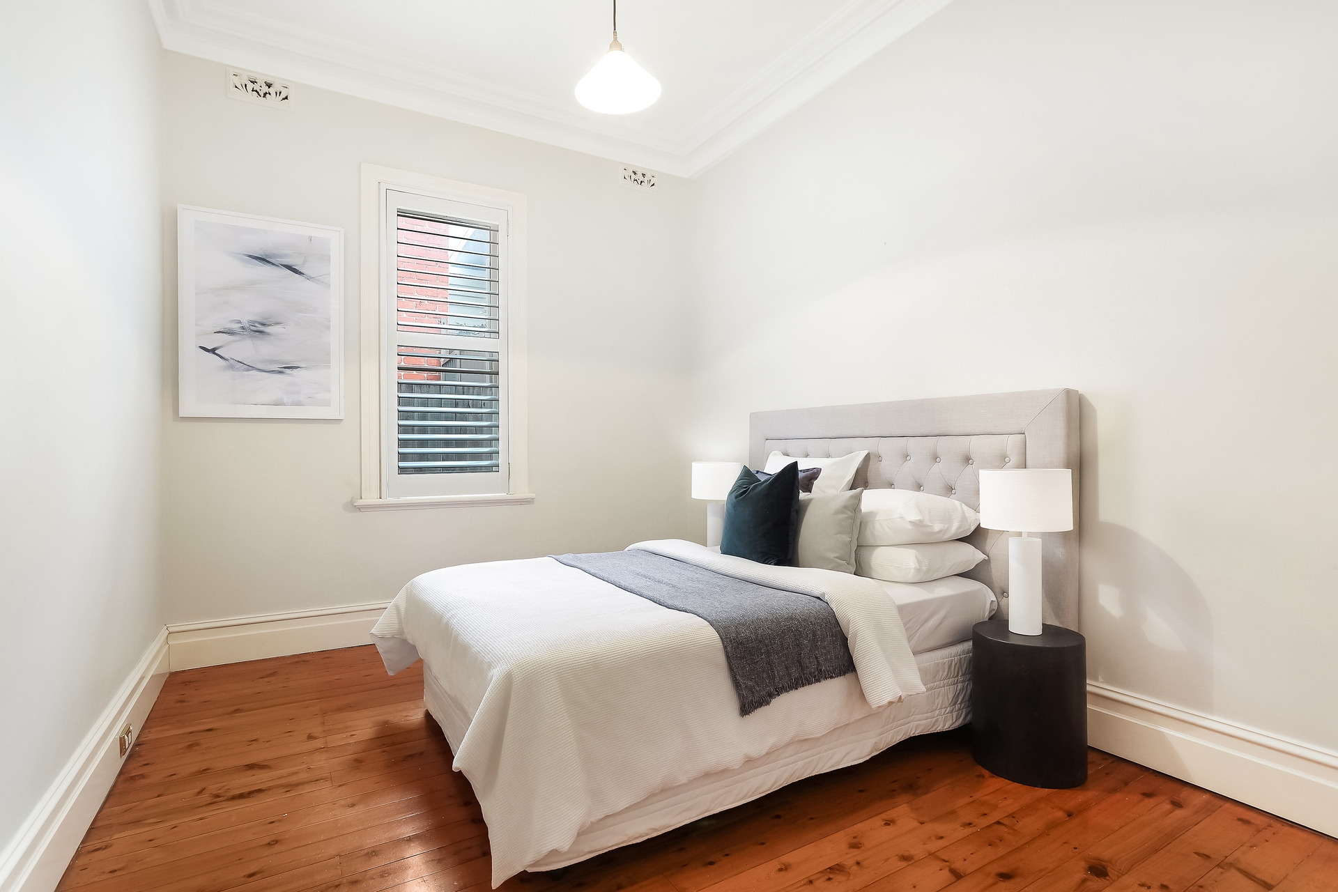 6 Kroombit Street, Dulwich Hill Sold by Hudson McHugh - image 1