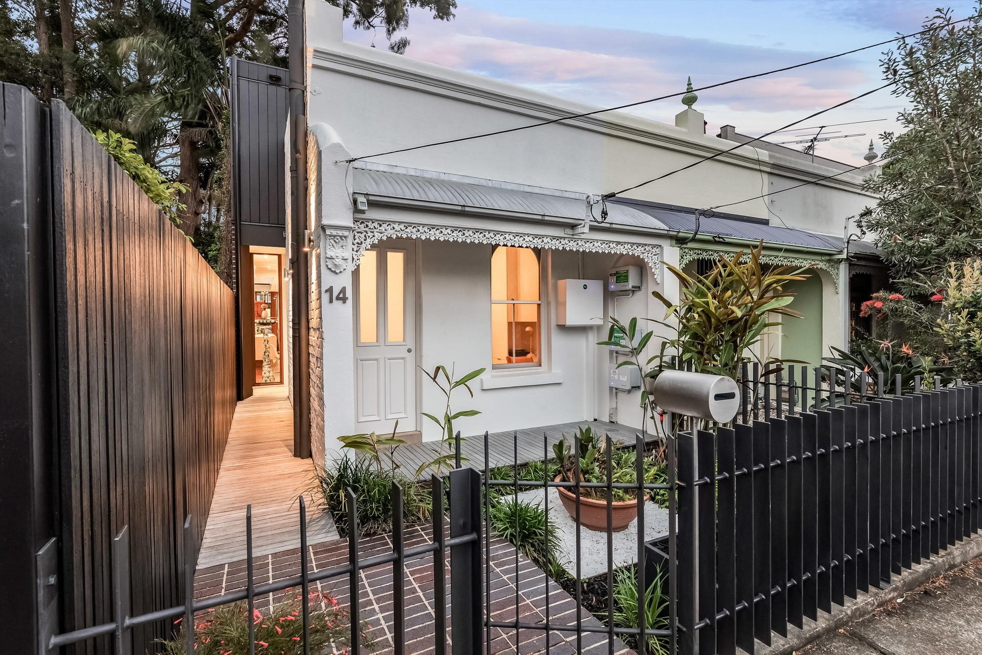 14 Manchester Street, Dulwich Hill Sold by Hudson McHugh - image 1