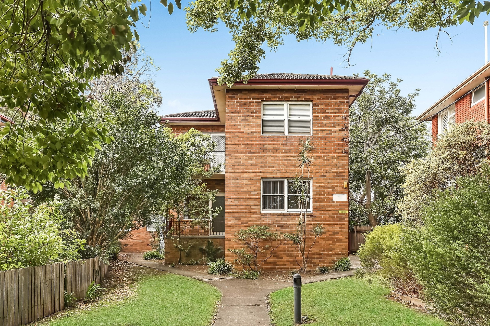 4/44a Grosvenor Crescent, Summer Hill Sold by Hudson McHugh - image 1