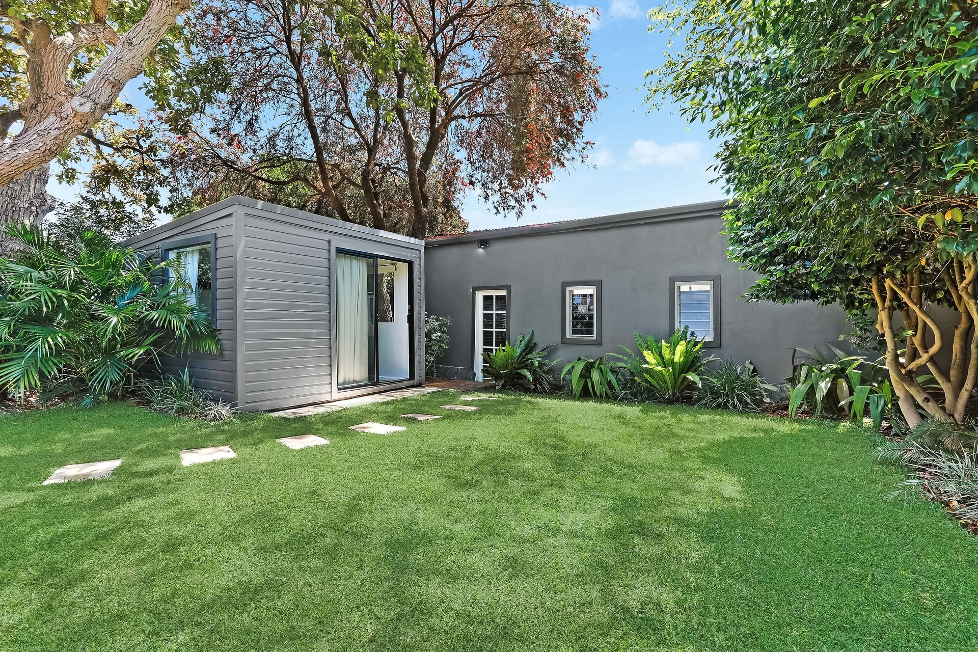 7 Clarke Street, Annandale Sold by Hudson McHugh - image 1