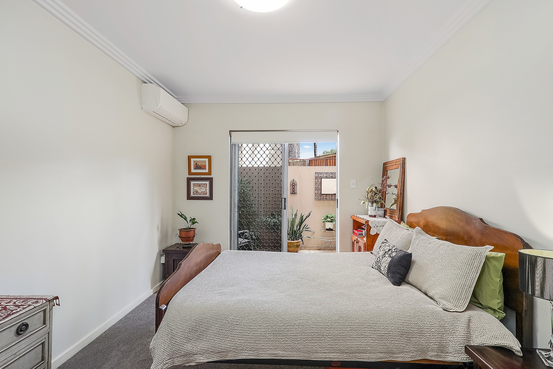 4/342a Marrickville Road, Marrickville Sold by Hudson McHugh - image 1