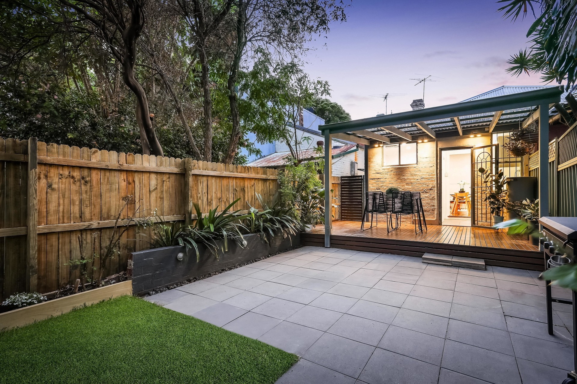 8 Llewellyn Street, Marrickville Sold by Hudson McHugh - image 1