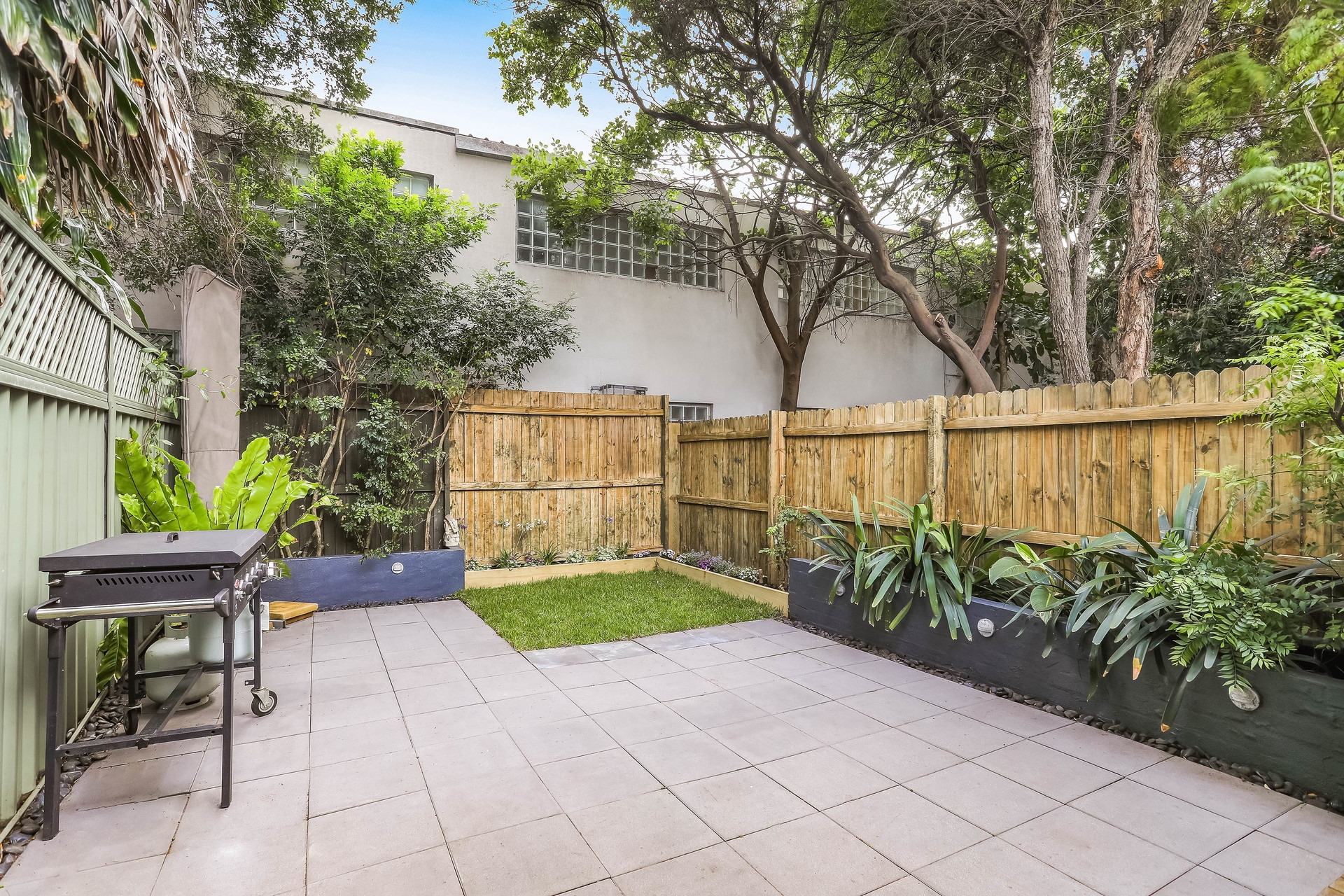 8 Llewellyn Street, Marrickville Sold by Hudson McHugh - image 1