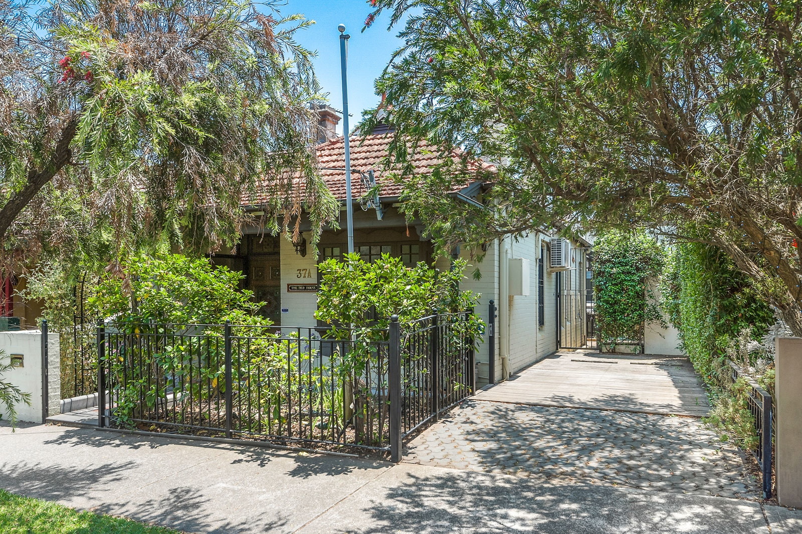 37A Marlborough Street, Leichhardt Leased by Hudson McHugh - image 1