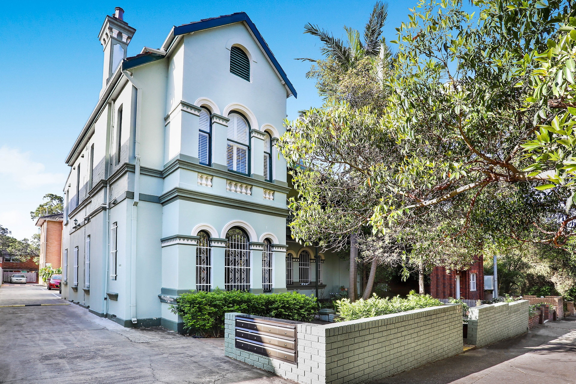 2/12 Cecil Street, Ashfield Sold by Hudson McHugh - image 1