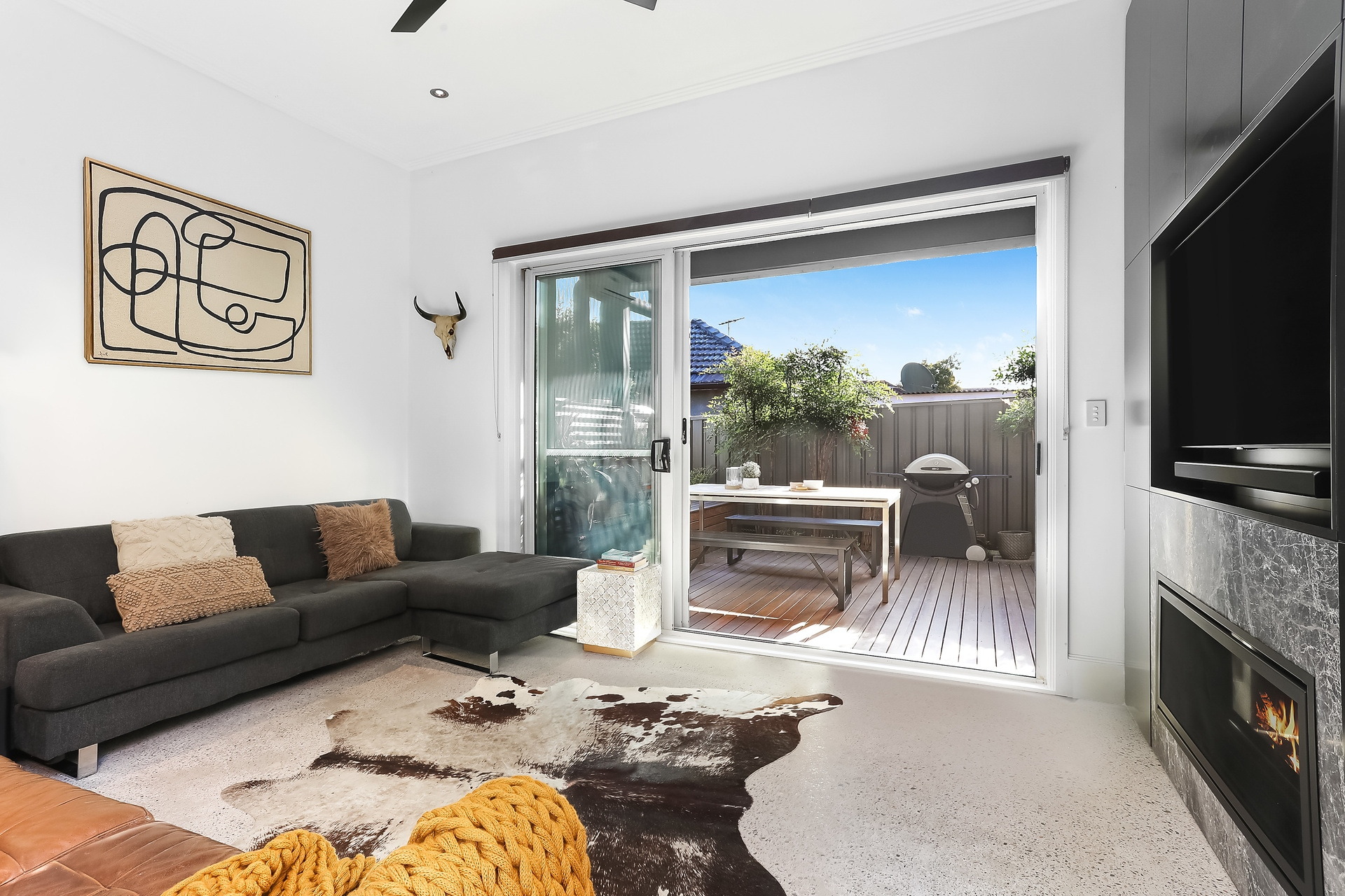 2B Loftus Street, Dulwich Hill Sold by Hudson McHugh - image 1