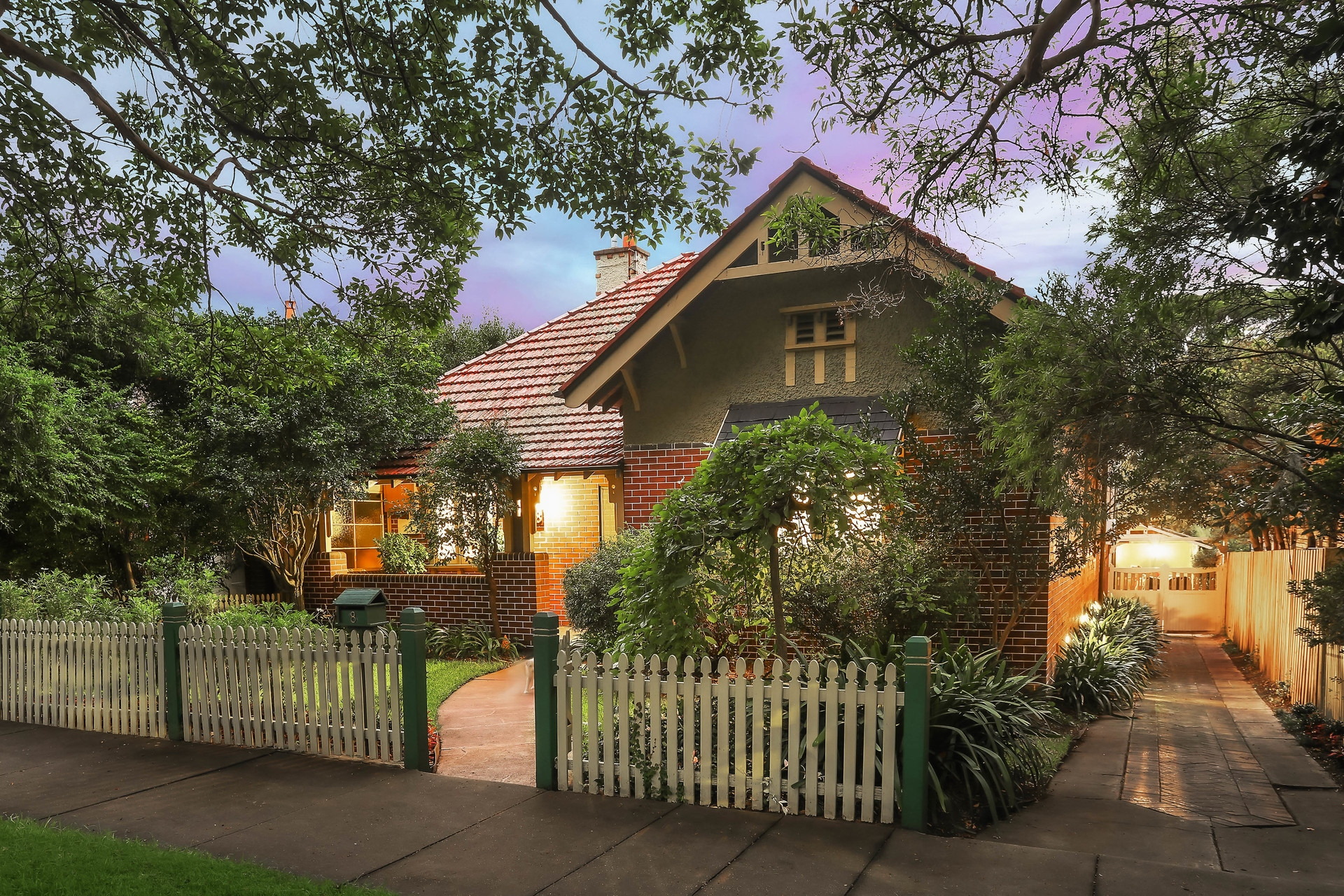 8 Rosemount Avenue, Summer Hill Sold by Hudson McHugh - image 1