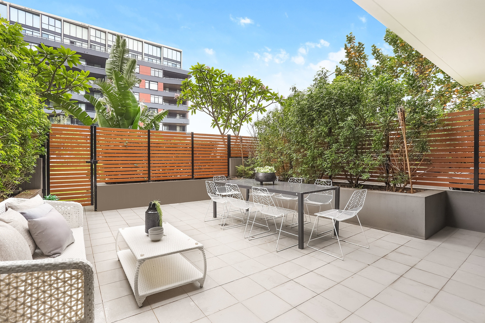 105/55 Hill Road, Wentworth Point Sold by Hudson McHugh - image 1