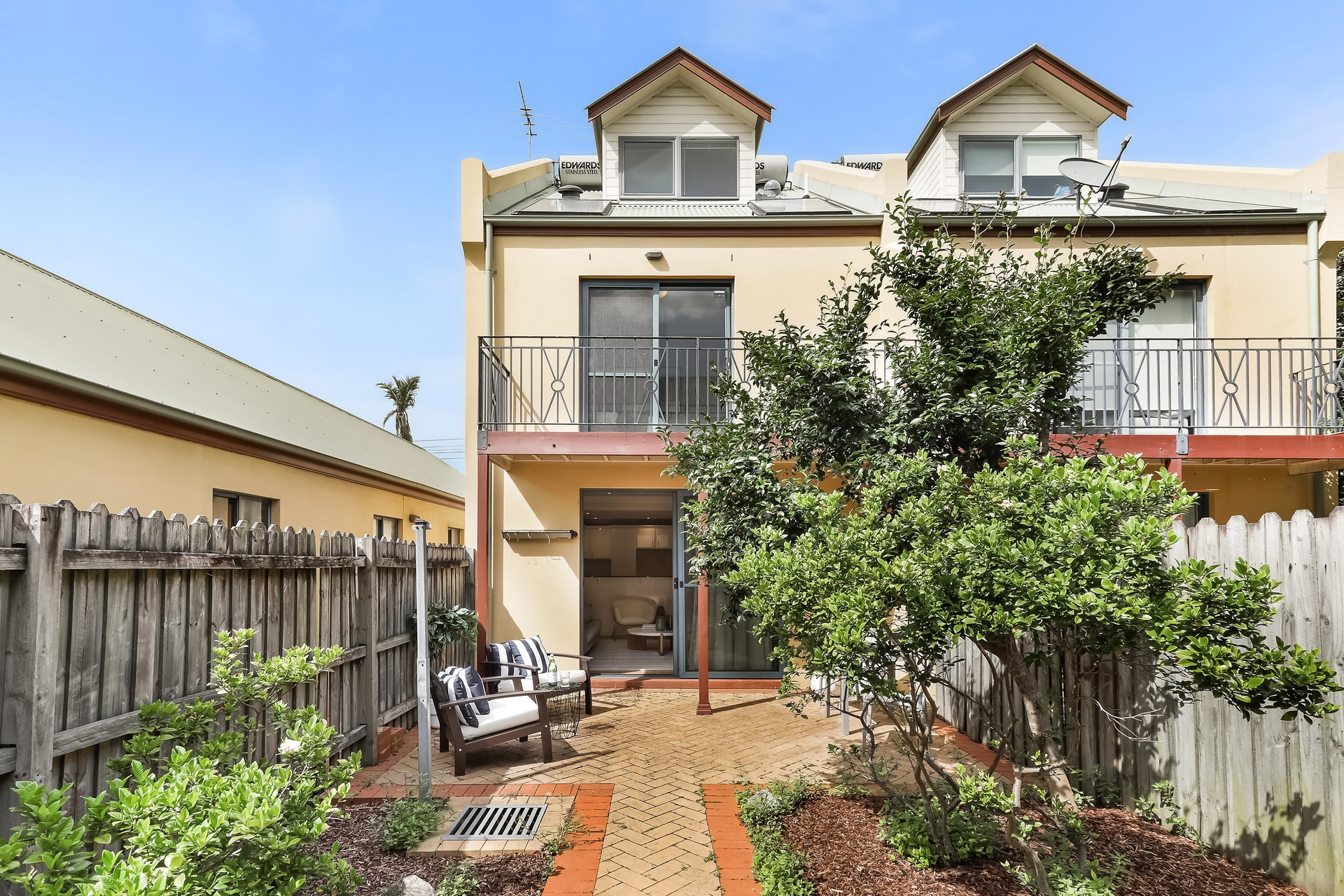 6/183 Balmain Road, Leichhardt Sold by Hudson McHugh - image 1