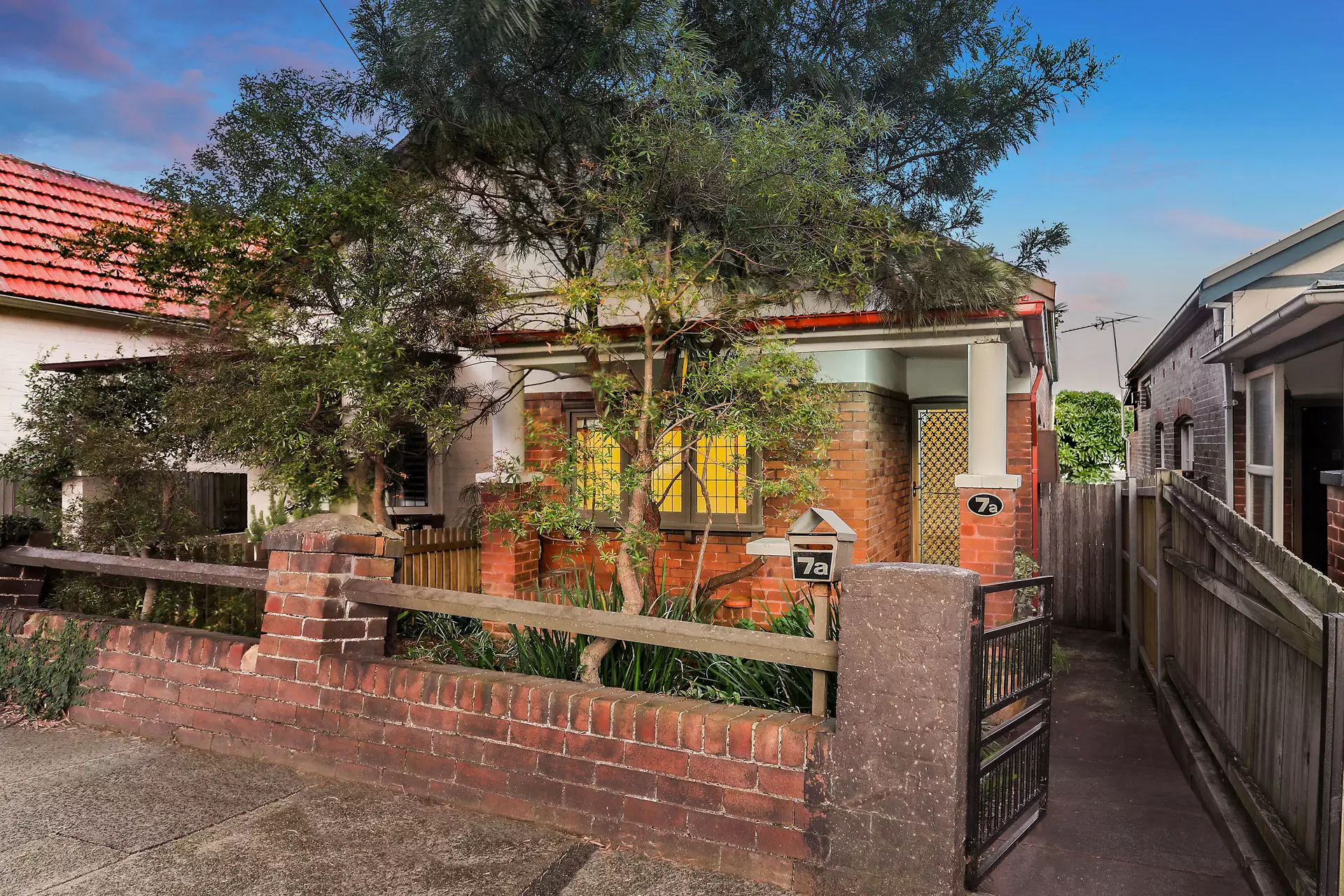 7A Windsor Road, Dulwich Hill Sold by Hudson McHugh - image 1