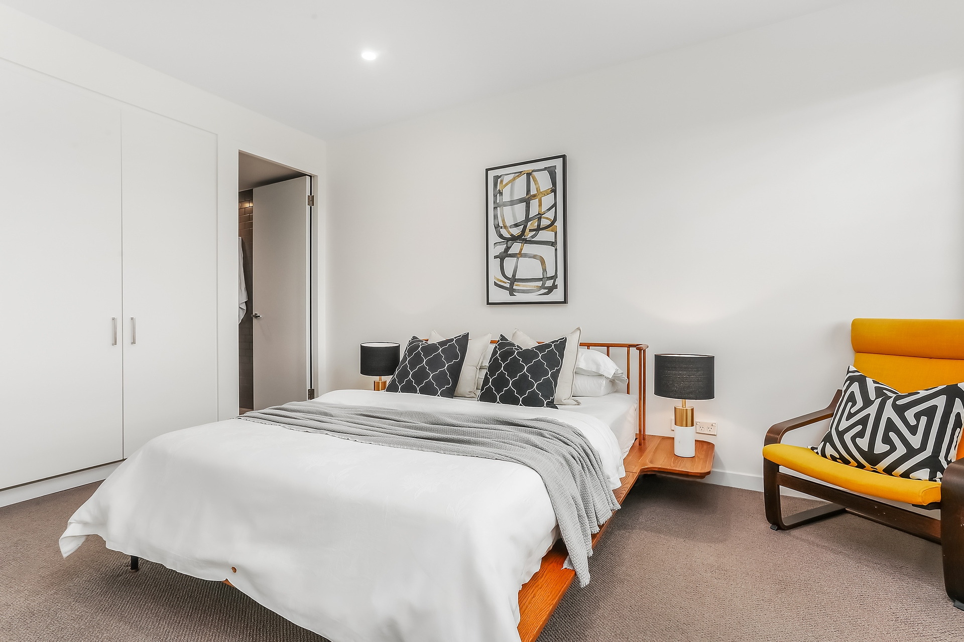 109/370 New Canterbury Road, Dulwich Hill Sold by Hudson McHugh - image 1