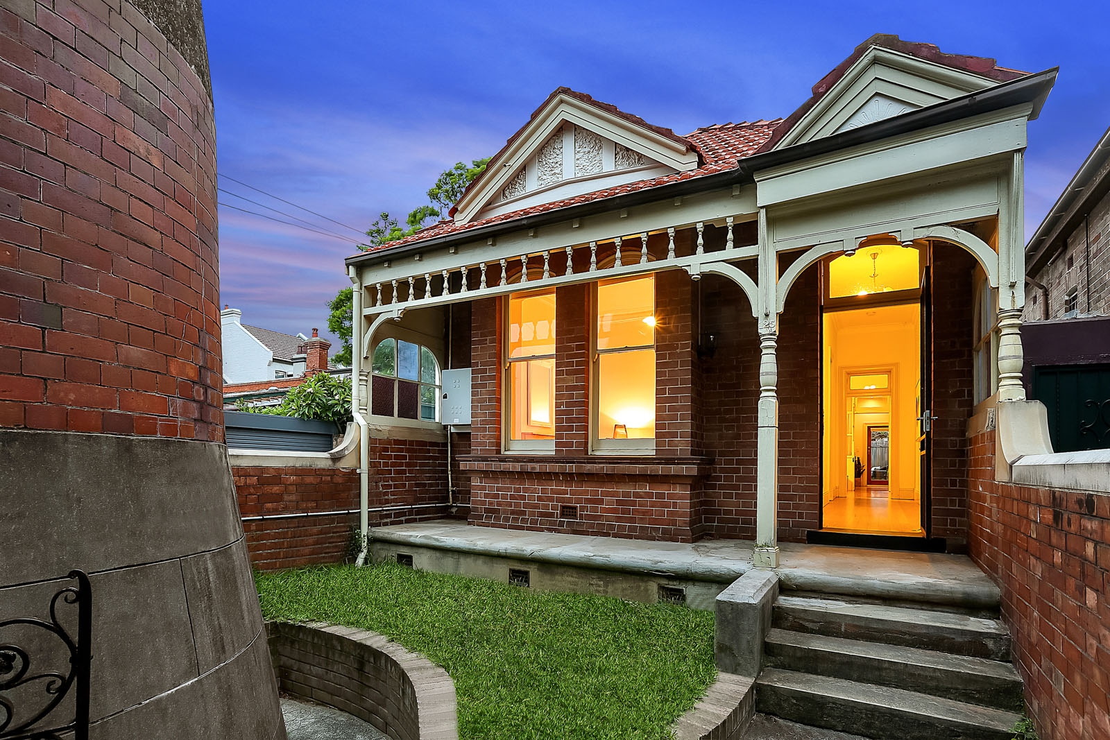 125 Corunna Road, Stanmore Sold by Hudson McHugh - image 1