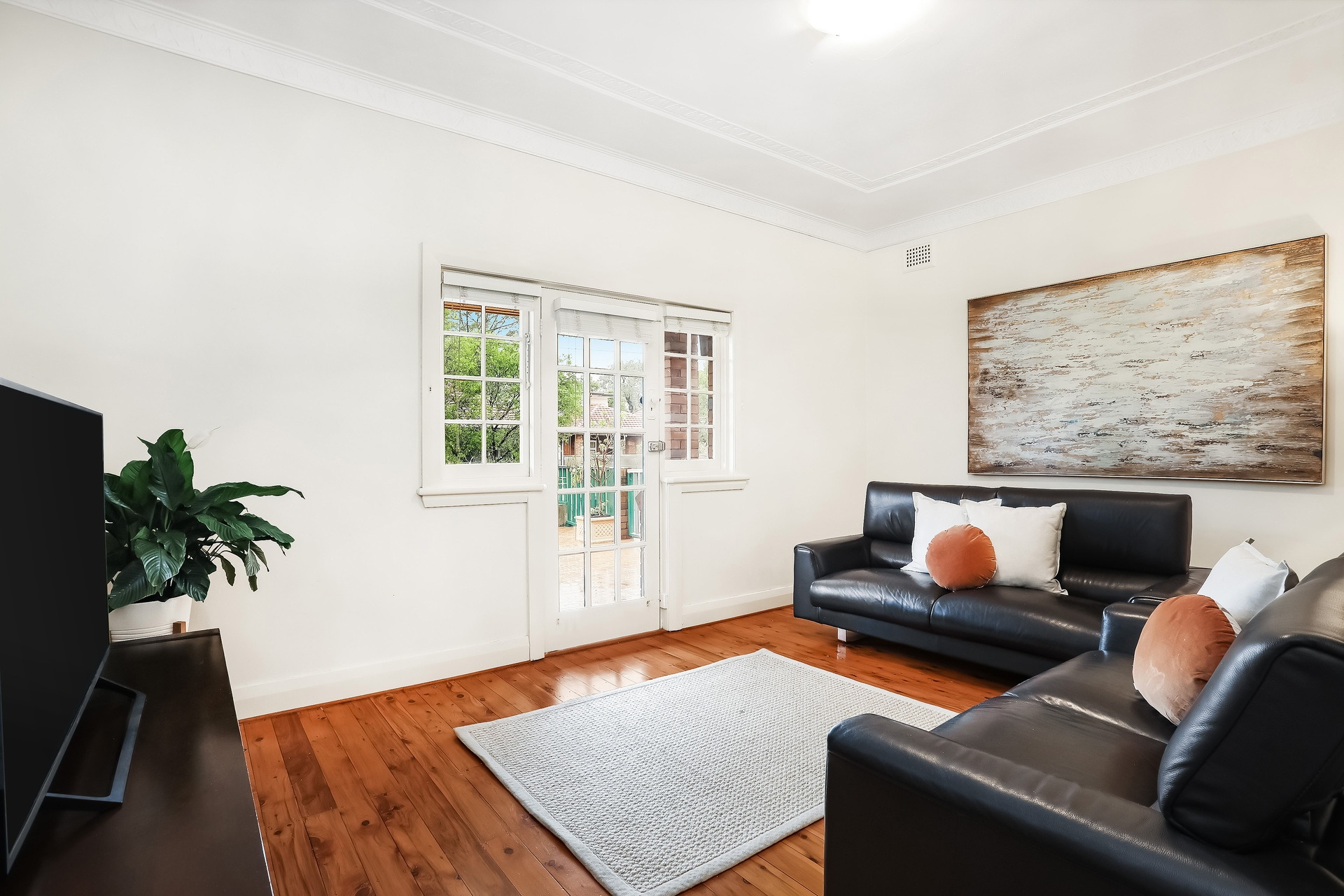 338a Catherine Street, Lilyfield Sold by Hudson McHugh - image 1