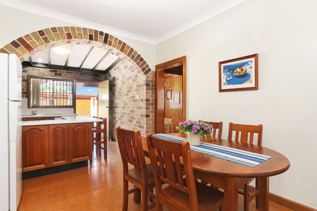 2 Foster Street, Leichhardt Sold by Hudson McHugh - image 1