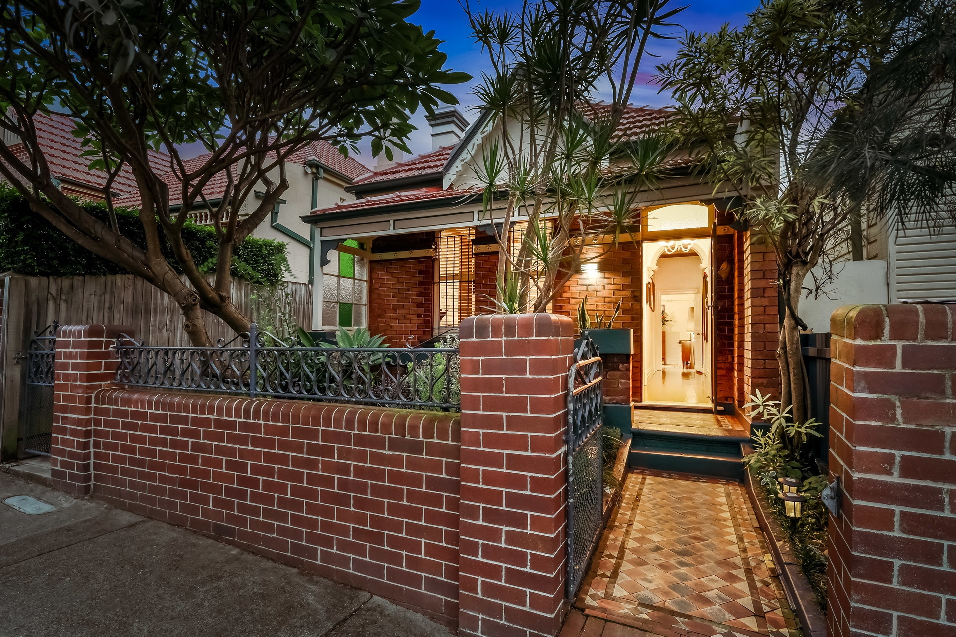 135 Constitution Road, Dulwich Hill Sold by Hudson McHugh - image 1