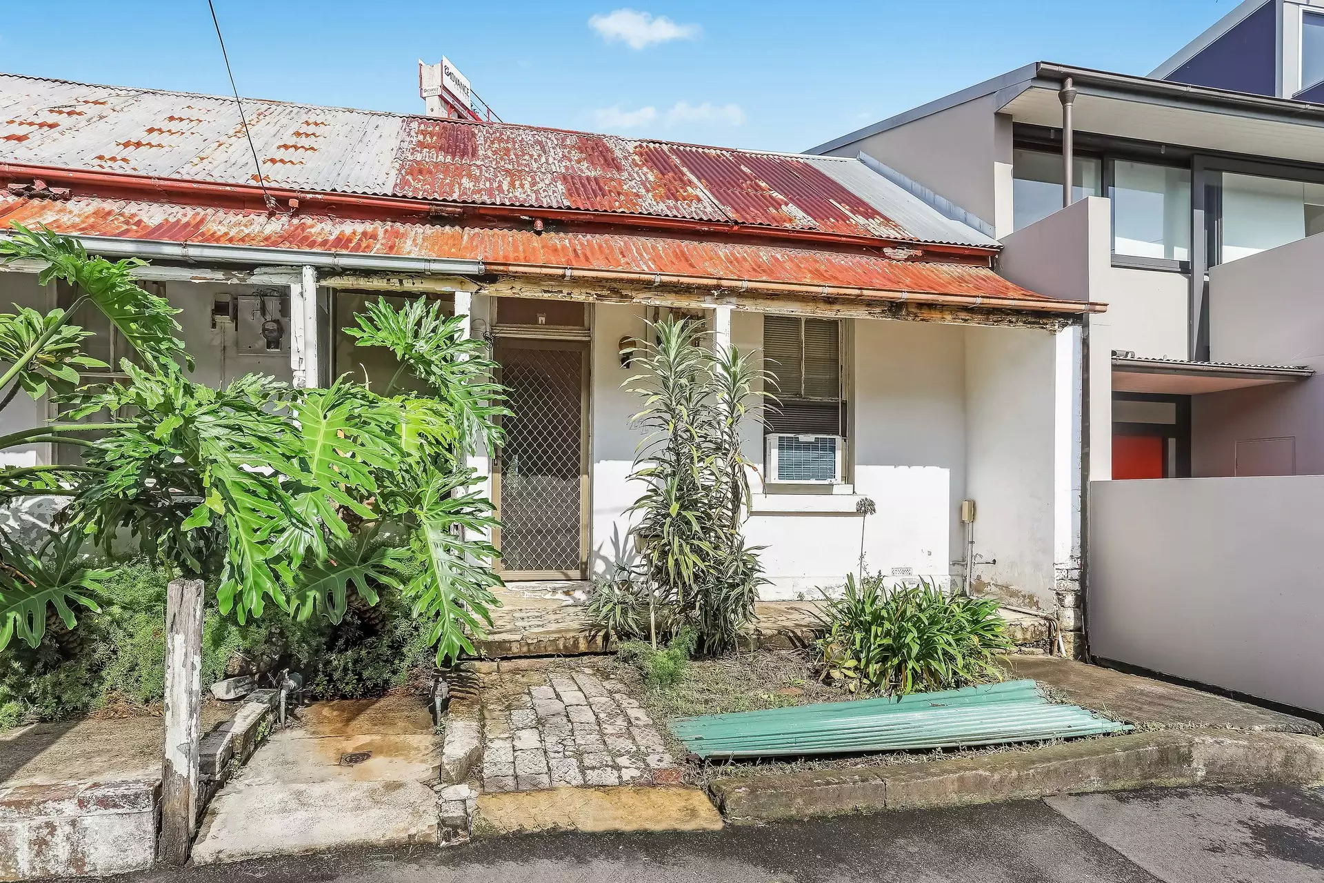 22 Forest Street, Forest Lodge Sold by Hudson McHugh - image 1