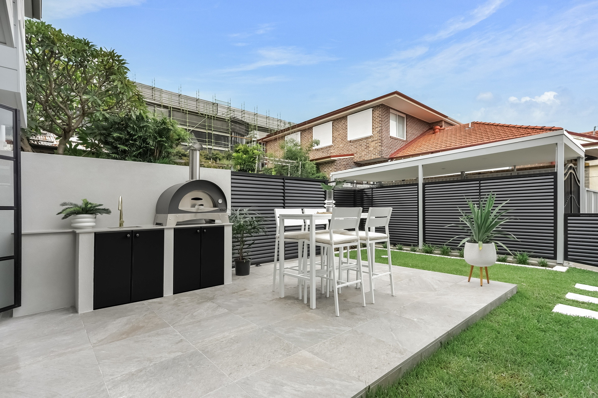 256 Flood Street, Leichhardt Sold by Hudson McHugh - image 1