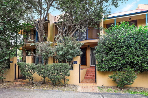 6/130 William Street, Leichhardt Sold by Hudson McHugh