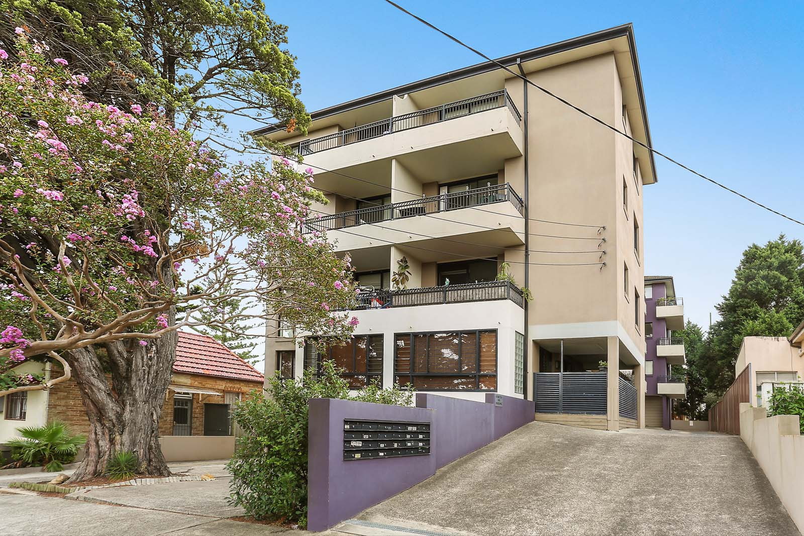 4/65-67 Carlisle Street, Leichhardt Sold by Hudson McHugh - image 1