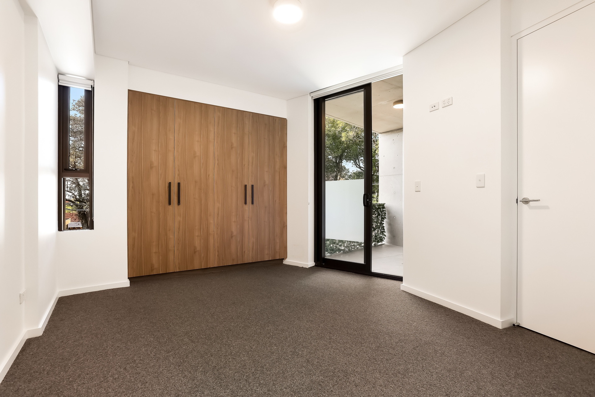 1/392-396 Illawarra Road, Marrickville Leased by Hudson McHugh - image 1