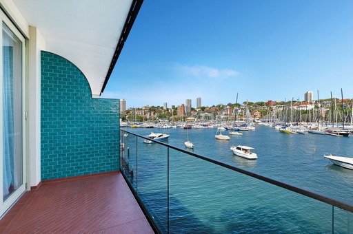 6/5 Elizabeth Bay Crescent, Elizabeth Bay Leased by Hudson McHugh