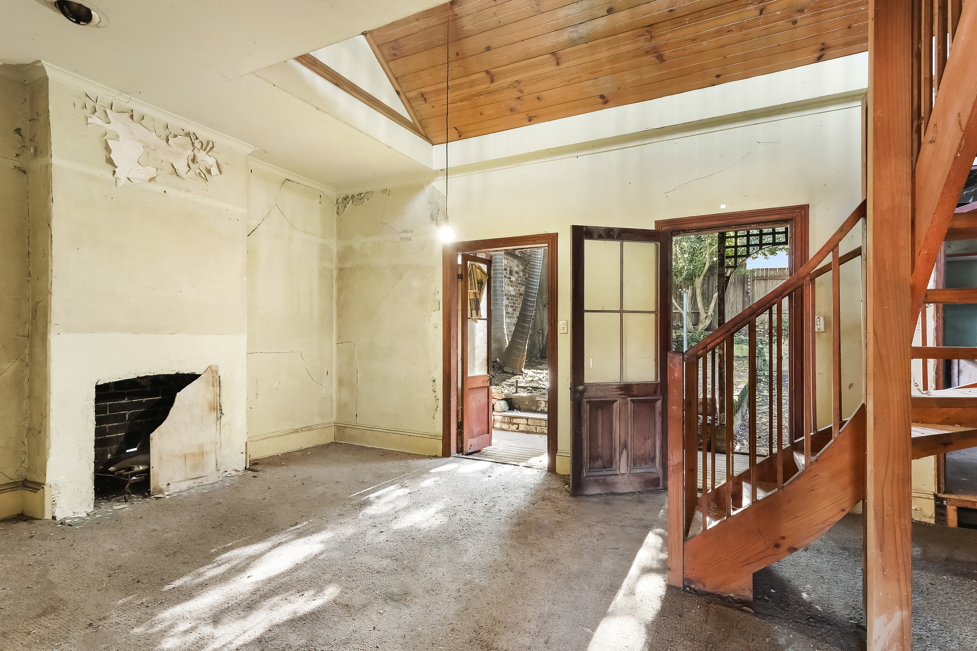 9 Creek Street, Balmain Sold by Hudson McHugh - image 1