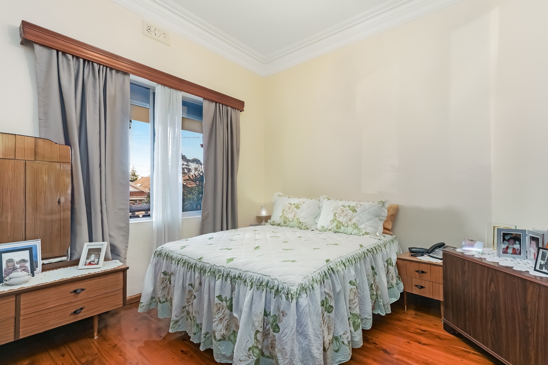 16 Albert Street, Leichhardt Sold by Hudson McHugh - image 1