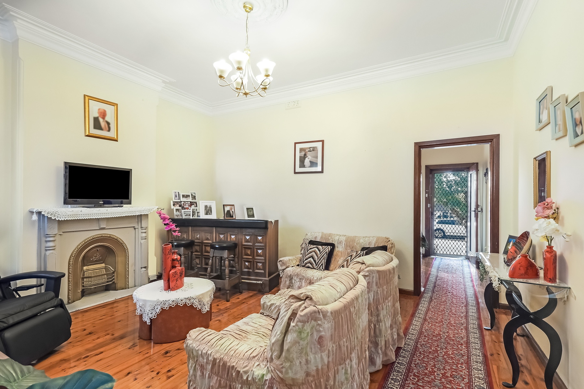 16 Albert Street, Leichhardt Sold by Hudson McHugh - image 1