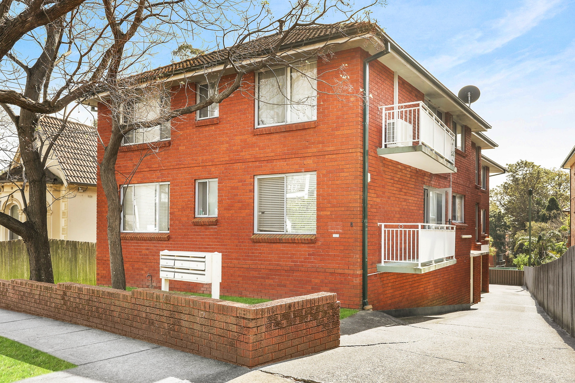 2/8 Pigott Street, Dulwich Hill Sold by Hudson McHugh - image 1