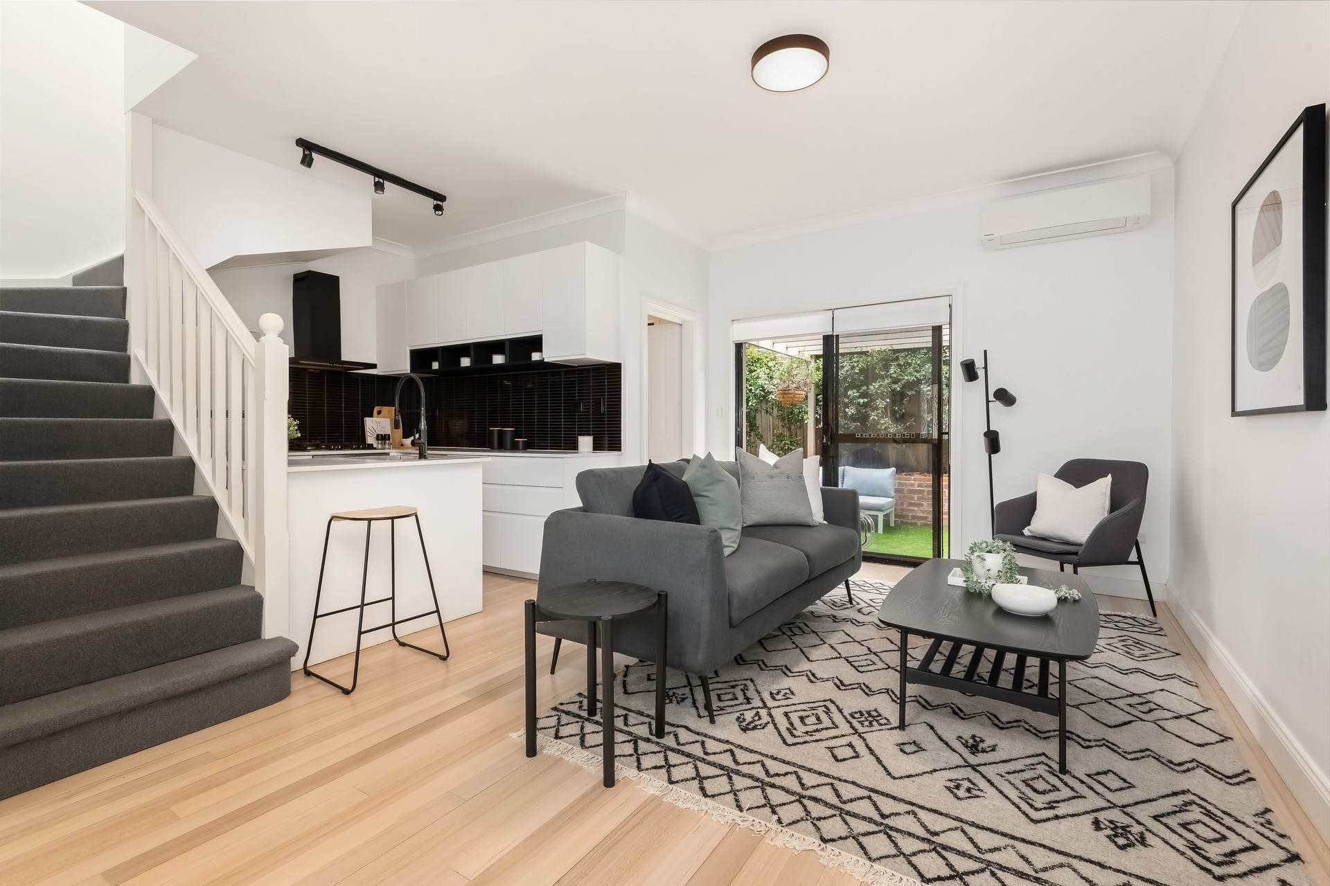 3/165a Denison Road, Dulwich Hill Sold by Hudson McHugh - image 1