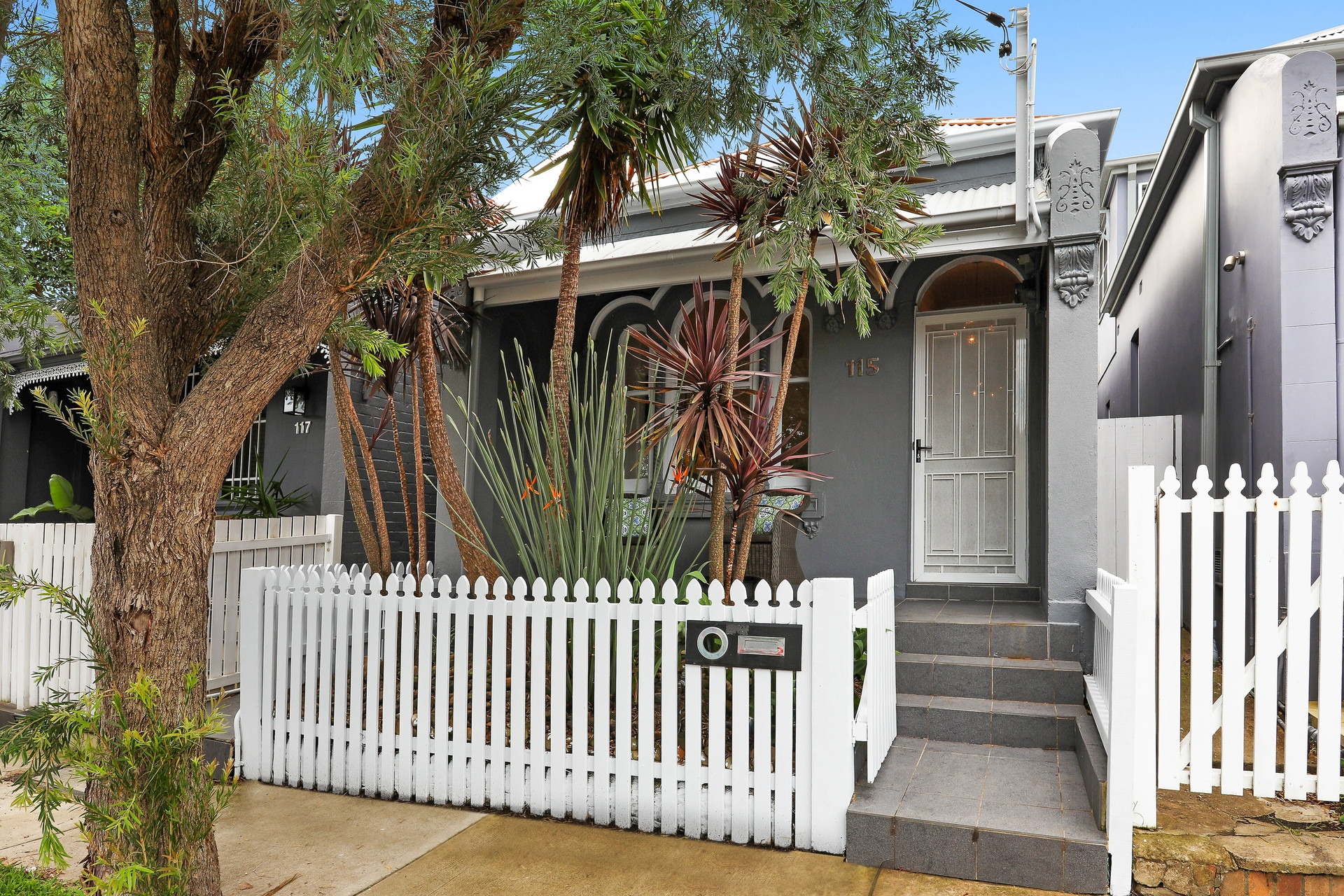 115 Day Street, Leichhardt Leased by Hudson McHugh - image 1