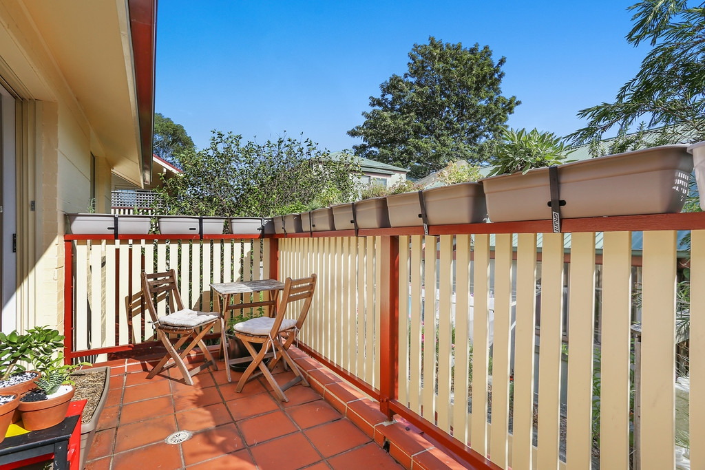 2/195 Catherine Street, Leichhardt Sold by Hudson McHugh - image 1