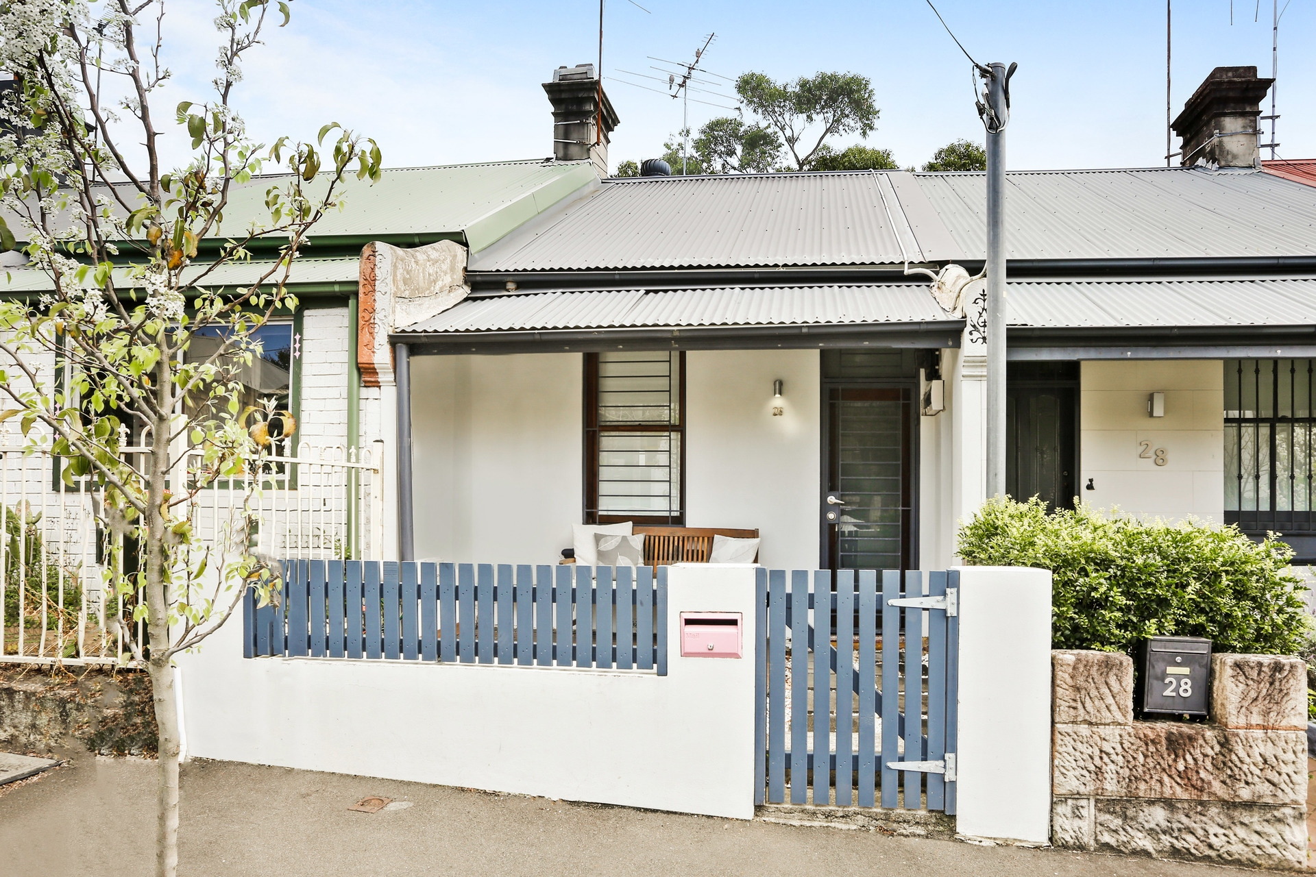 26 Rofe Street, Leichhardt Sold by Hudson McHugh - image 1