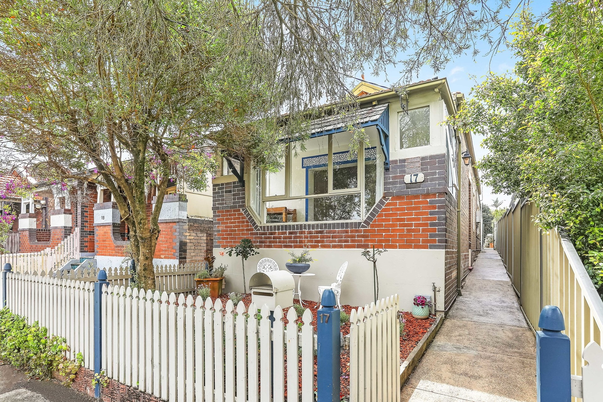 17 Flood Street, Leichhardt Sold by Hudson McHugh - image 1