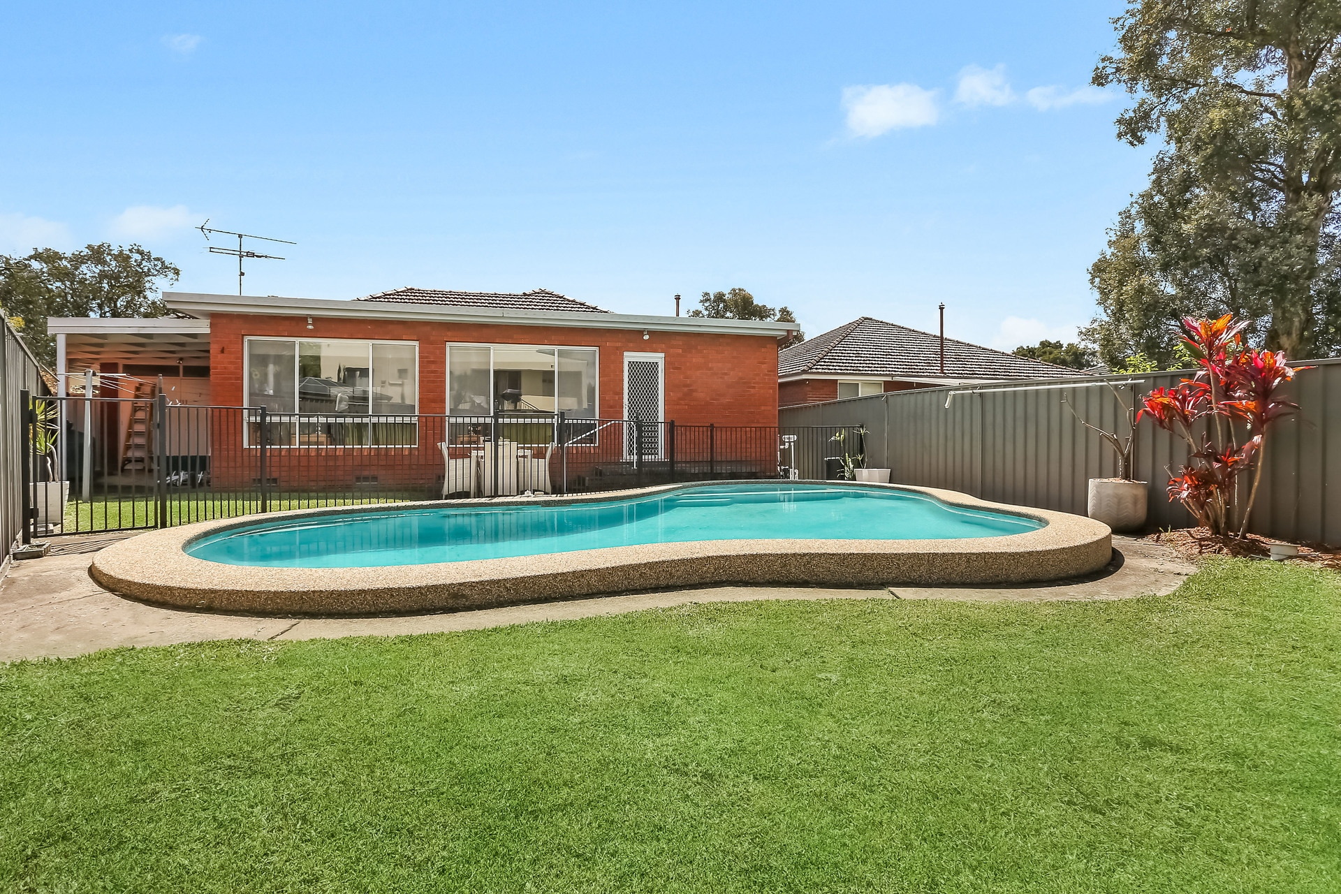 20  Hedges Avenue, Strathfield Sold by Hudson McHugh - image 1