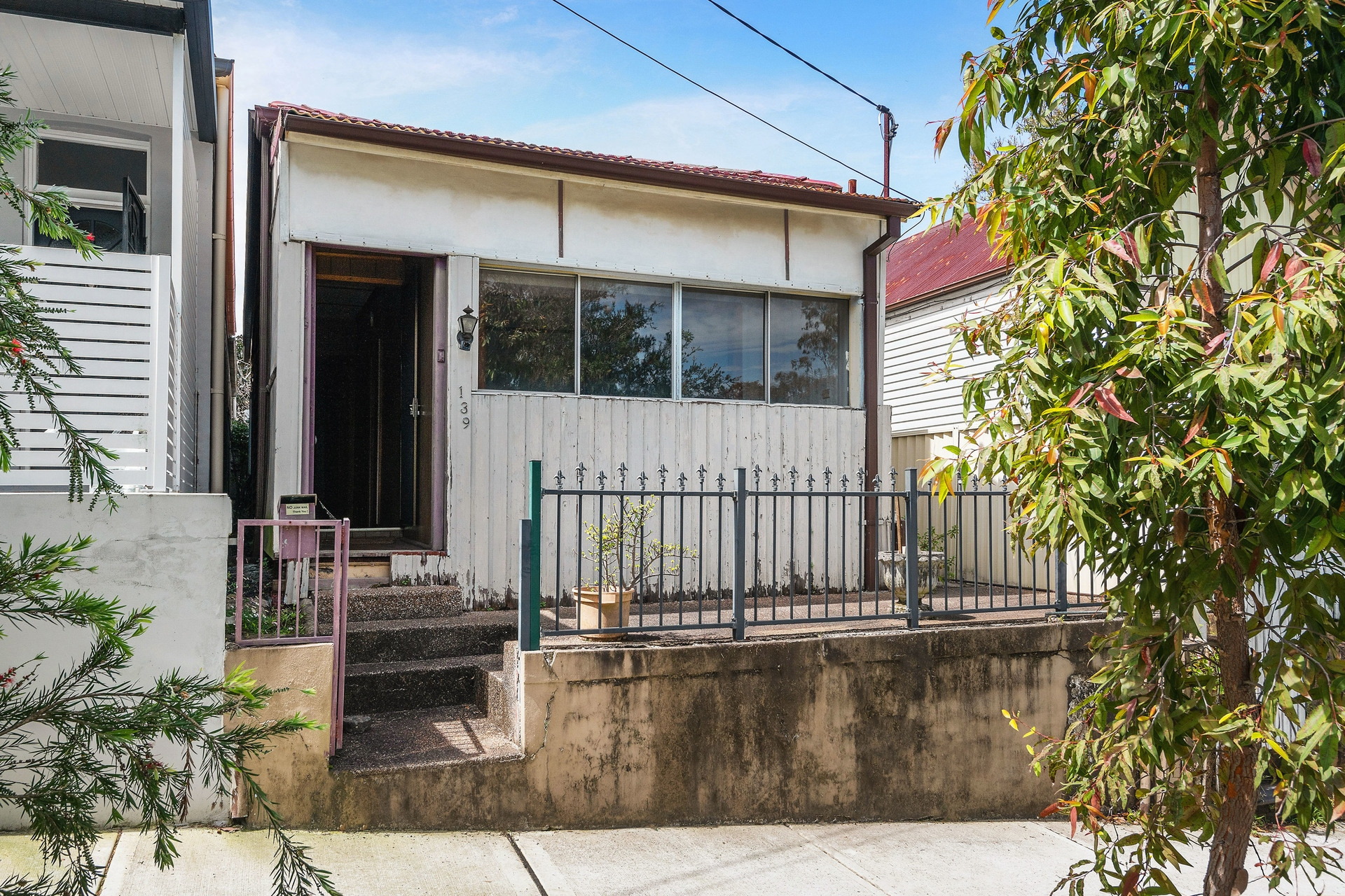 139 Francis Street, Lilyfield Sold by Hudson McHugh - image 1