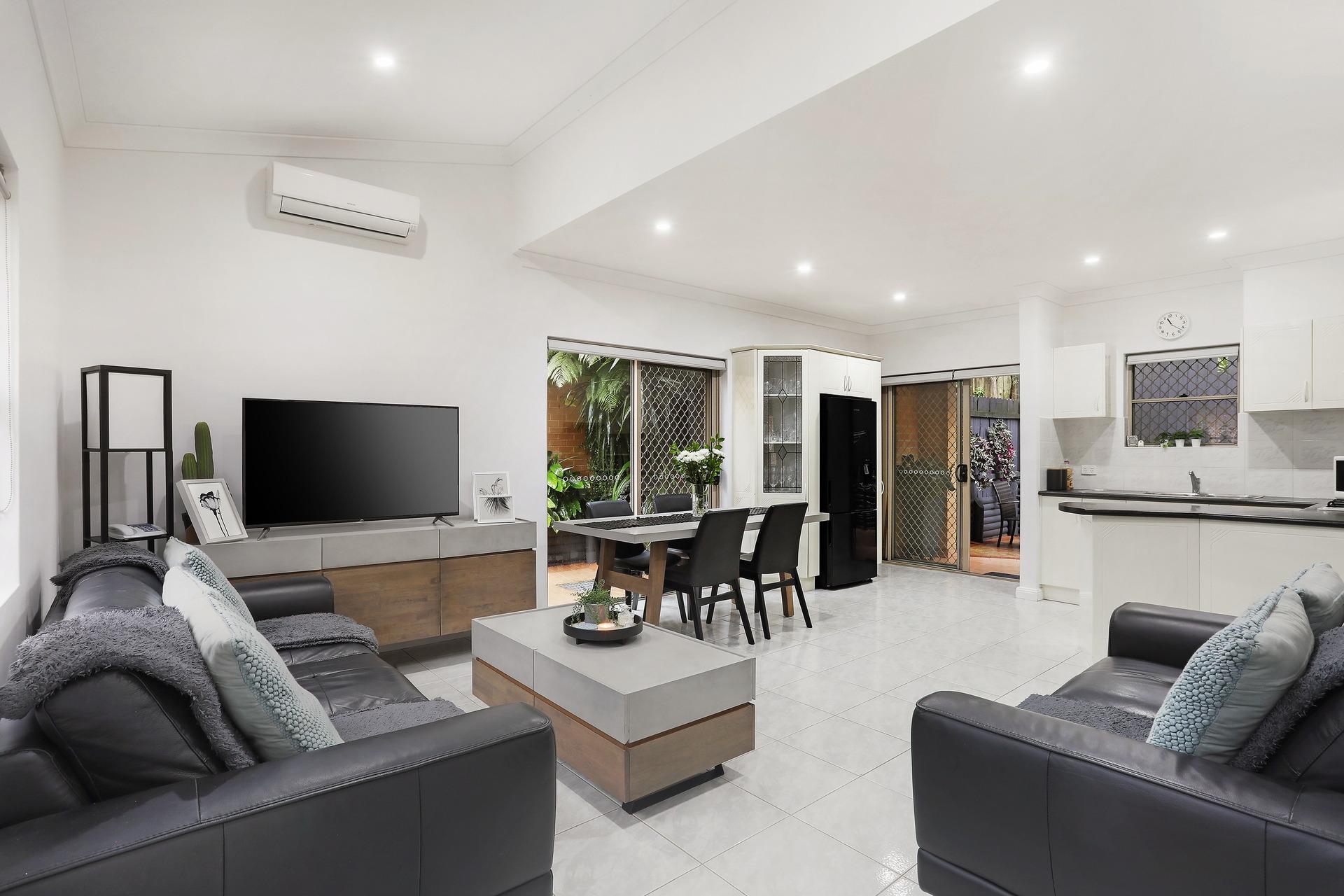 4/75 Hercules Street, Dulwich Hill Sold by Hudson McHugh - image 1