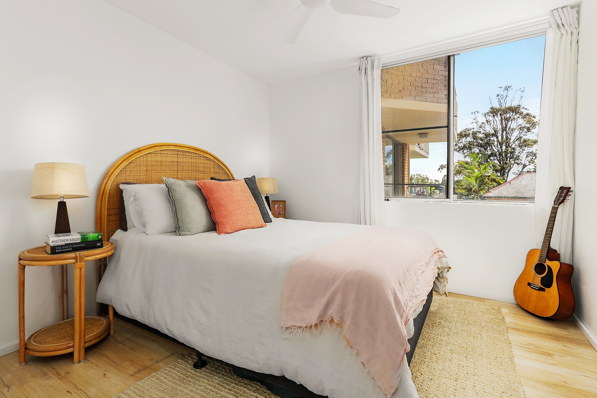 13/9a Cook Street, Glebe Leased by Hudson McHugh - image 1