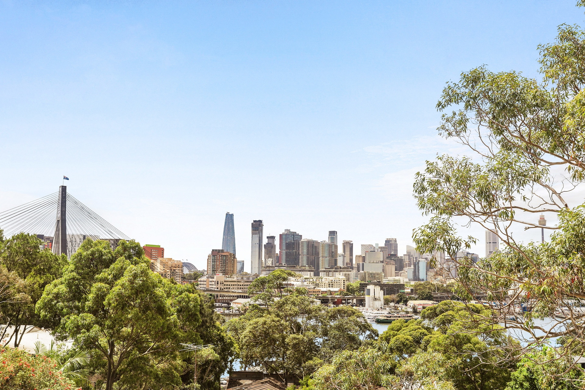 13/9a Cook Street, Glebe Leased by Hudson McHugh - image 1