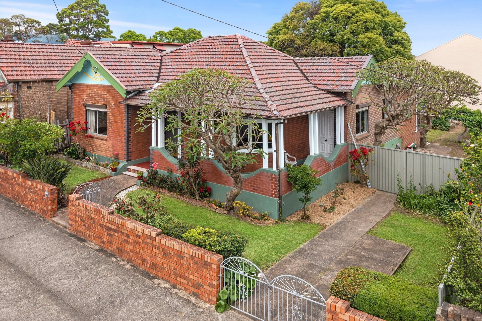 22 Elswick Street, Leichhardt Sold by Hudson McHugh - image 1