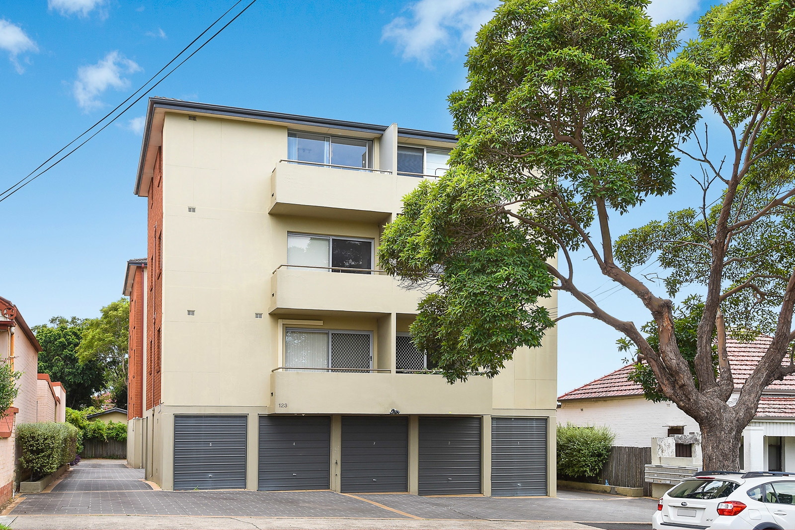 17/123 Lilyfield Road, Lilyfield Leased by Hudson McHugh - image 1