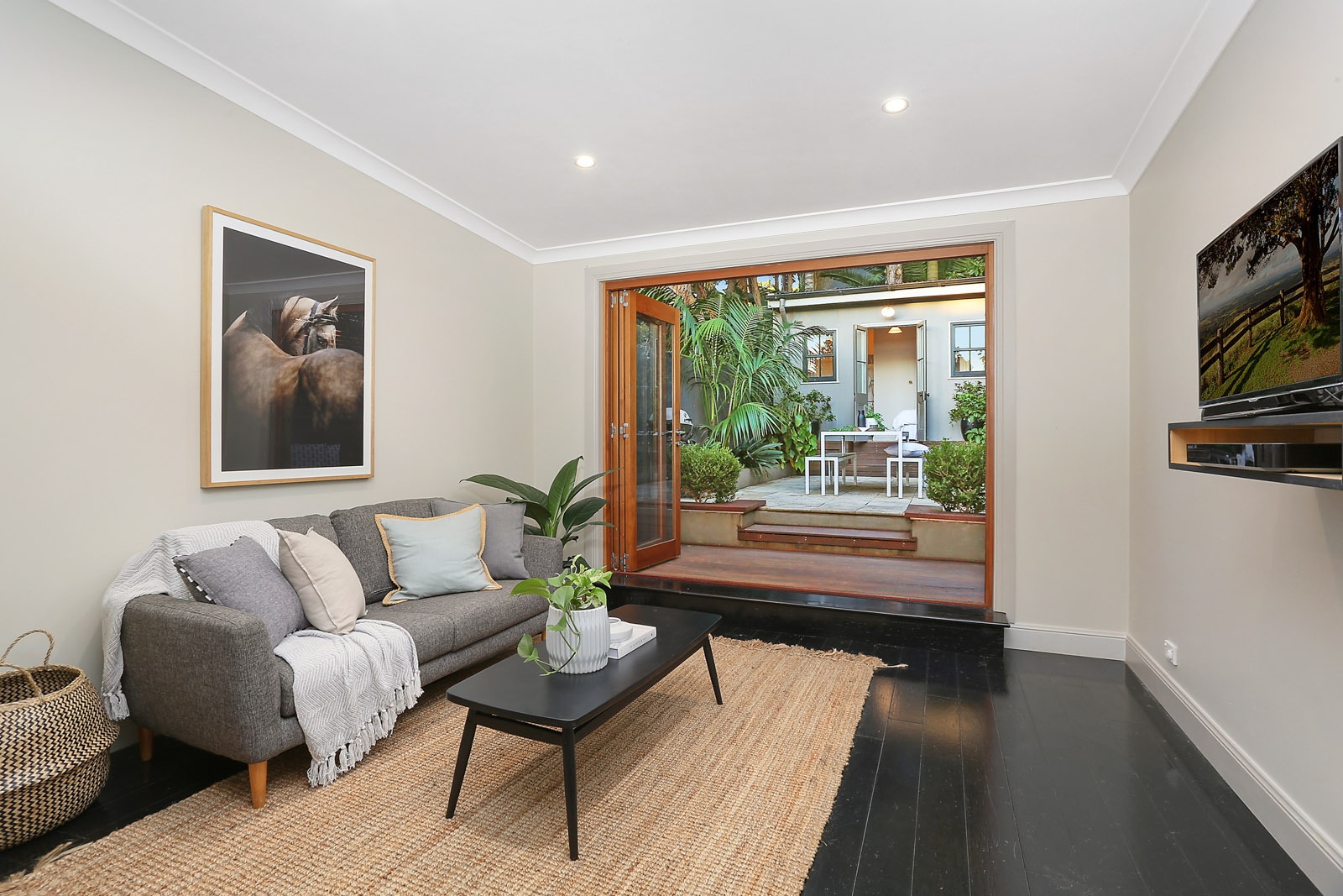 39 Arthur Street, Leichhardt Sold by Hudson McHugh - image 1